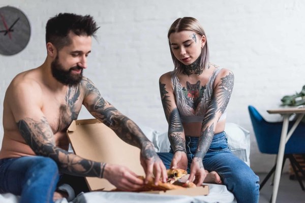 Où placer un tatouage en commun pour couple ?